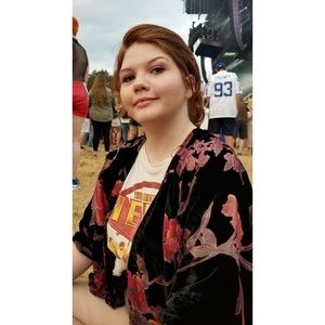 Meet your Posher, Kayt